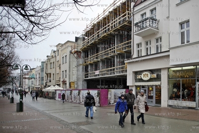 Sopot. Ul. Bohaterow Monte Cassino. Przebudowa kamienicy.
18.02.2013
fot....