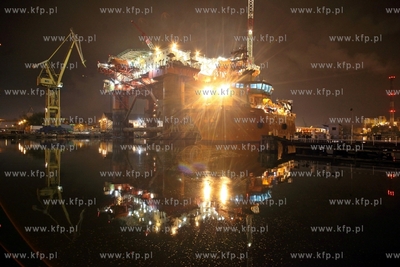 Platforma Safe Scandinavia w Stoczni Remontowej w Gdansku.
23.11.2013
fot....