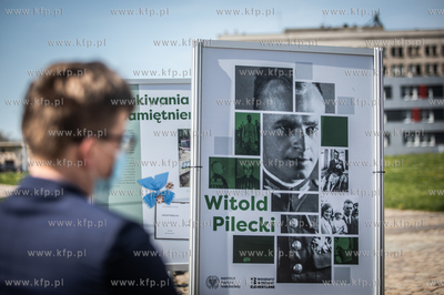 Plac Solidarności. Prezentacja wystawy biograficznej...