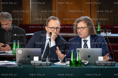 Sesja Rady Miasta Sopotu. Nz. Marcin Skwierawski, Jacek...