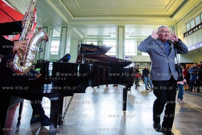Gdynia,Hol Główny Dworca PKP, Festiwal Gdynia Classica...