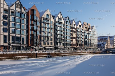 Gdańsk. Długie Pobrzeże oraz Wyspa Spichrzów. ...