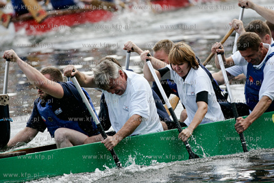 Gdansk. Motlawa.VI Charytatywne Regaty Smoczych Lodzi...