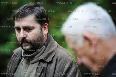 Gdansk. Cmentarz Srebrzysko. Zywa lekcja historii,...