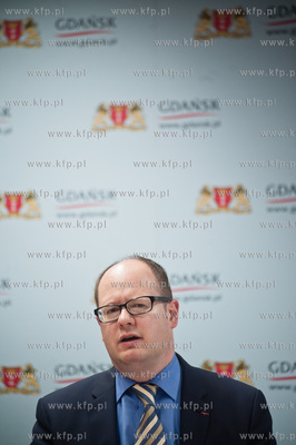 Urzad Miasta Gdanska. Konferencja prasowa podsumowujaca...