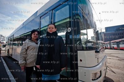 Gdansk. Dworzec PKS. Pani Irena Turbiarz, jedna z bohaterek,...
