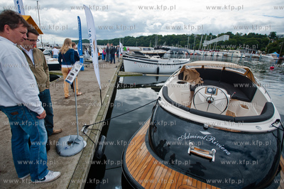 Przystan jachtowa Marina Gdynia. VIII Targi i Festiwal...