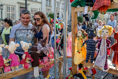 Gdansk. Dlugi Targ. DoMINIk designe - towarzyszacy...