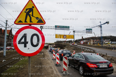 Gdansk. Ograniczenie wysokosci przejazdu do 3,4 metra...