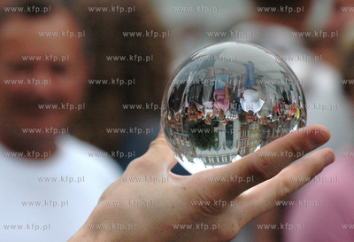 Jarmark Dominkanski w Gdansku. Kamil z Ostrody zongluje...