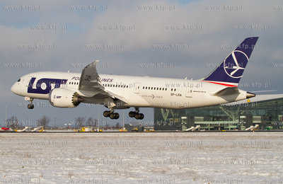 Boeing 787-800 Dreamliner Polskich Linii Lotniczych...
