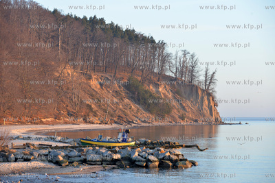 Wschod slonca na plazy w Gdyni Orlowie 18.02.2014 Fot....