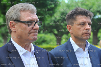 Sopot. Park Lecha i Marii Kaczynskich. Konferencja...