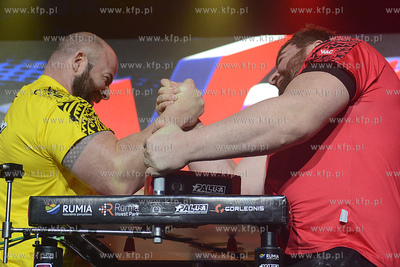 Hala Sportowo - Widowiskowa w Rumi. 50. Gala Armwrestligu...