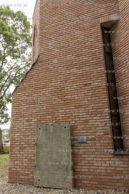 Wieś Koszwały ( gmina Cedry Wielkie ) - na zewnętrznych...