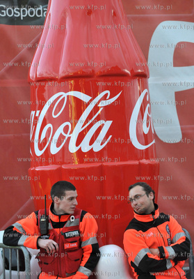 Mecz Niemcy - Grecja w gdanskiej strefie kibica, Ratownicy...