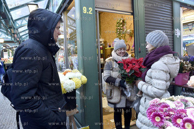 Świąteczne zakupy na Hali Targowej w Gdańsku. Zewnętrze...
