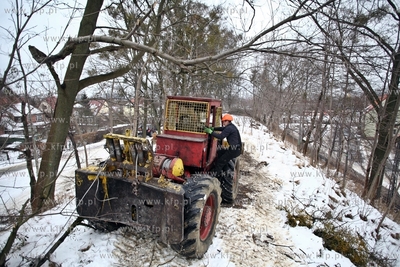Wycinka drzew pod budowe trasy Pomorskiejpomorks Kolei...