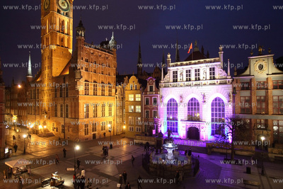 Wyremontowana fasada Dworu Artusa  w Gdansku.
28.11.2014
fot....