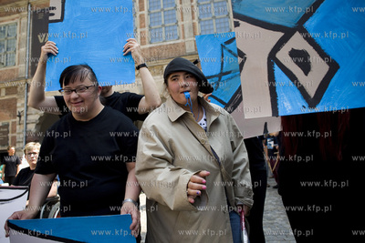 Parada ul. Długą i Długi Targ w Gdańsku kończąca...