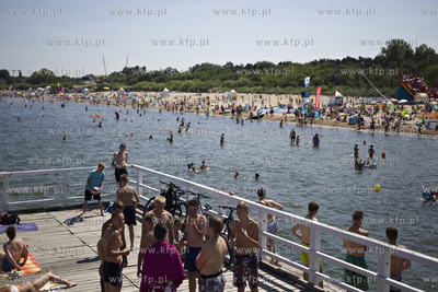 Molo i plaża w Gdańsku Brzeźnie.
06.08.2015
fot....