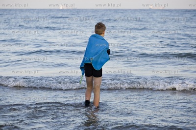 Gdańsk Jelitkowo. Morsy powitały Nowy Rok tradycyjną...