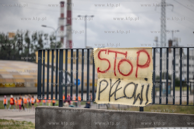 Mieszkańcy Gdańska na rondzie im. Tadeusza Mazowieckiego...