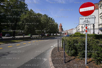 Zmiany organizacji ruchu na terenie Gównego i Starego...