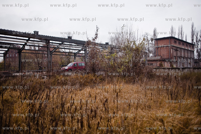 Kolejne budynki Stoczni Gdanskiej do wyburzenia .Tym...