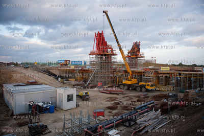 Gdansk. Budowa wezla drogowego Karczemki i trasy WZ....