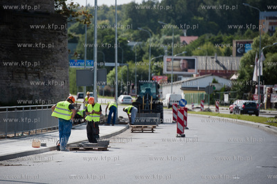 Gdansk. Wznowione po kilku miesiecznej przerwie, prace...