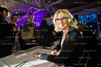 Zatoka Kobiet czyli Dzien Kobiet w Zatoce Sztuki w...