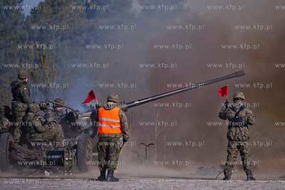 Centralny Poligon Sil Powietrznych w Ustce. Strzelanie...