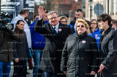 Gdansk. Targ Weglowy. Konferencja Prezydenta Bronislawa...