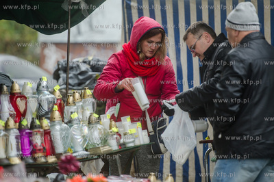 Gdańsk. Cmentarz św. Jadwigi w Nowym Porcie. Dzień...