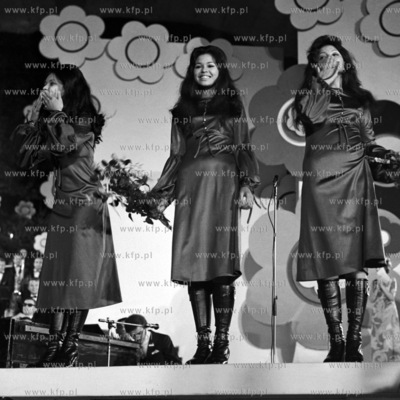 X Miedzynarodowy Festiwal Piosenki w Sopocie. Na scenie...