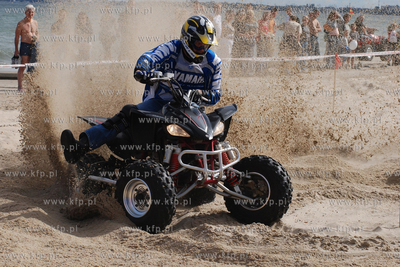 Ssang Yong Cup - wyscigi samochodow firmy Ssang Yong...