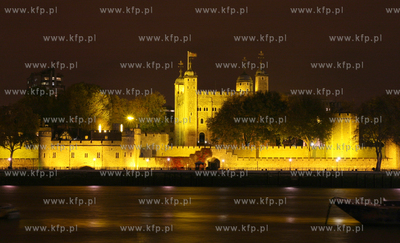 Londyn  noca. Nz.Tower of London

10.11.2007



fot....