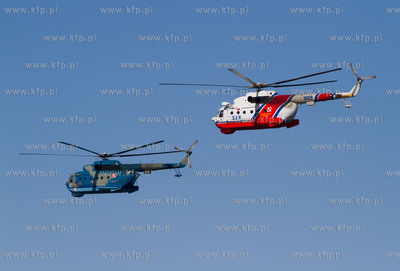 Parada z okazji obchodow Dni Morza i swieta Marynarki...