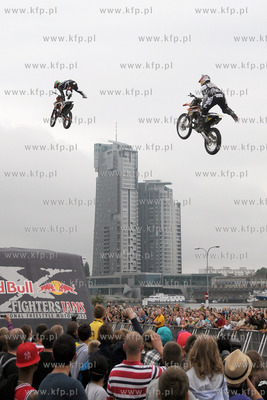 Gdynia, Skwer Kosciuszki. Red Bull X-Fighters Jams....
