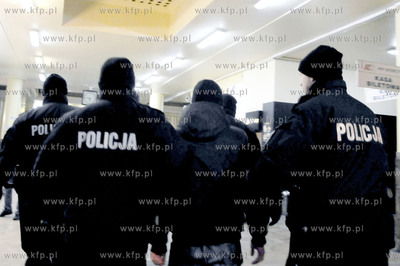 Policjanci z patrolu oddzialu prewencji z Gdanska ujawnili...