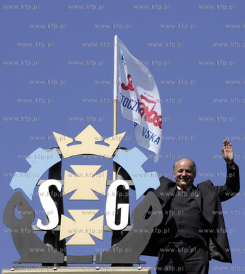 Karol Guzikiewicz- przewodniczacy Komisji Miedzyzakladowej...