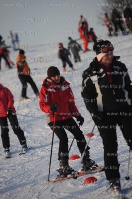 Zimowe szalenstwo w Wiezycy. Zjazd na nartach.
4.01.2009
fot....