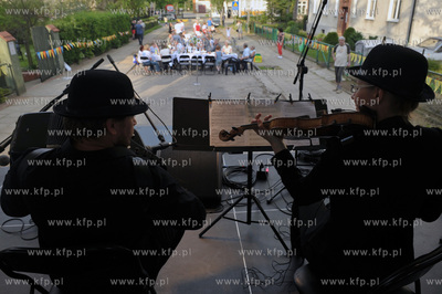 Gdanskie Dni Sasiadow na ul. Dickmana w Oliwie. Koncert:...