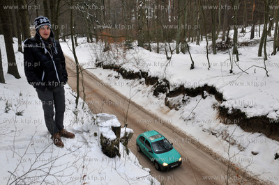 Lesna droga pomiedzy Sulminem na Kaszubach, a Otominem....