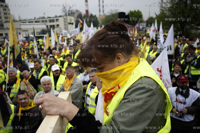 Gdansk. Demonstracja ponad 3 tys. zwiazkowcow z Grupy...