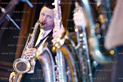 Gdańsk. Ratusz Staromiejski. Benefis saksofonisty...