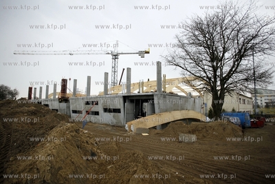 Uroczystosc zawieszenia wiechy na budowie budynku 2...