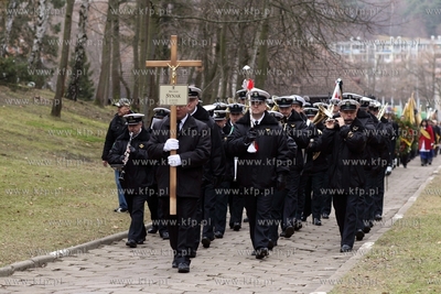 Cmentarz Srebrzysko w Gdansku. Pogrzeb Brunona Synaka.
21.12.2013
fot....