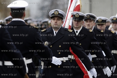 Port Wojenny w Gdyni Oksywie. Rozformowanie dowodztwa...